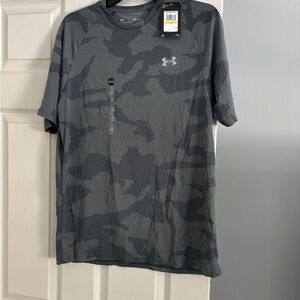 Under Armour Men's Dark Gray Camo Tee